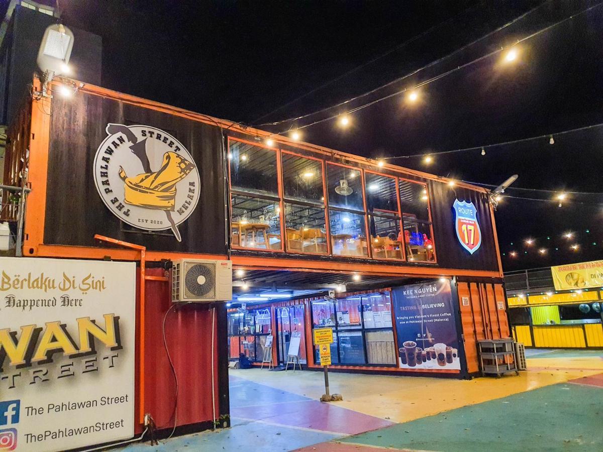 "Cloth Art Homestay" 4 Min Walk To Car Free Zone By Shine Stay Malacca Exterior photo